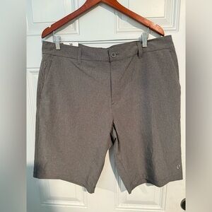 Hang Ten Men's Gray Flat Front Shorts